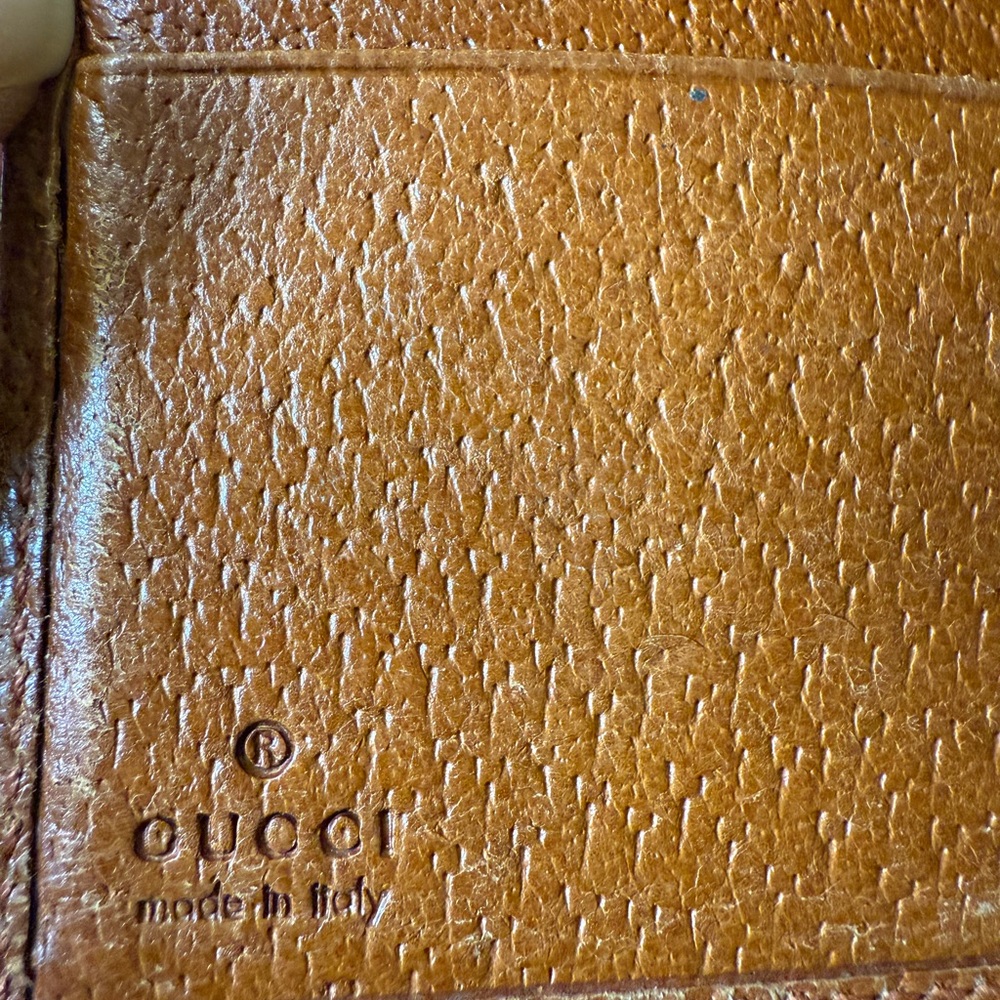Gucci Beige and Brown Monogram Wallet - Picture 10 of 12